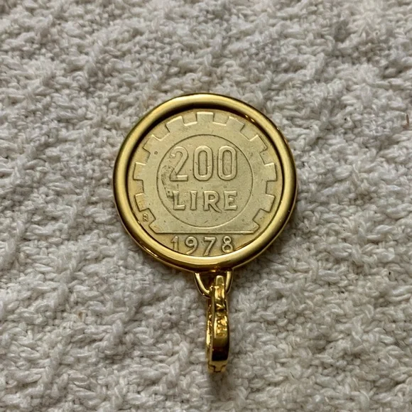 Italian 200 Lire Coin Pendant 1978 - Picture 2 of 4